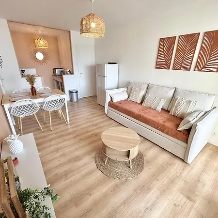 Apartment Le Cocon, 100m De La Plage, Place De Parking Prive *