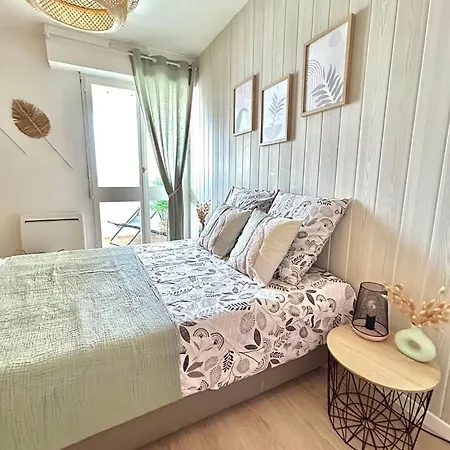 Apartment Le Cocon, 100m De La Plage, Place De Parking Prive